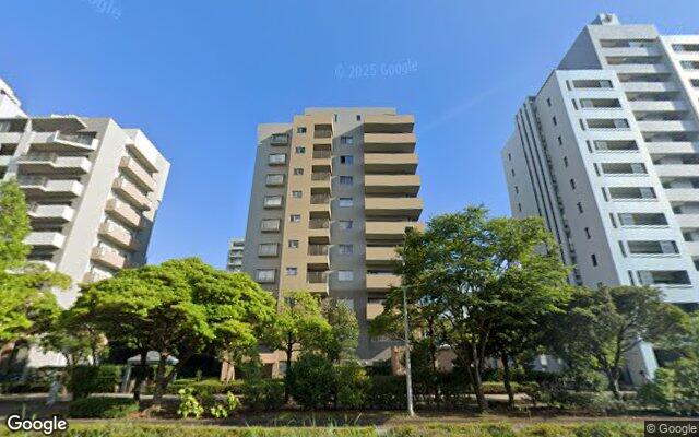 グランパティオス公園東の街2番館の外観（Googleストリートビュー）