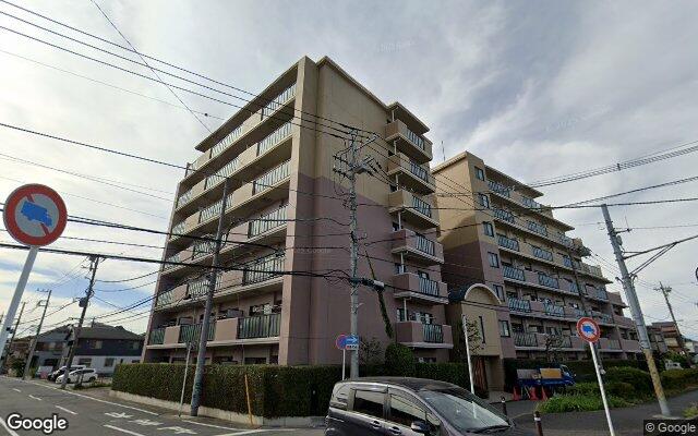 クレストコート松戸の外観（Googleストリートビュー）