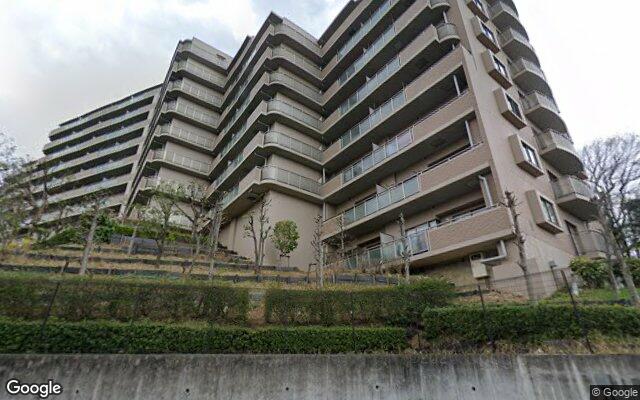 オーベル新松戸の外観（Googleストリートビュー）
