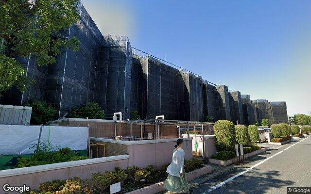 ウッドパーク初石A棟の外観（Googleストリートビュー）
