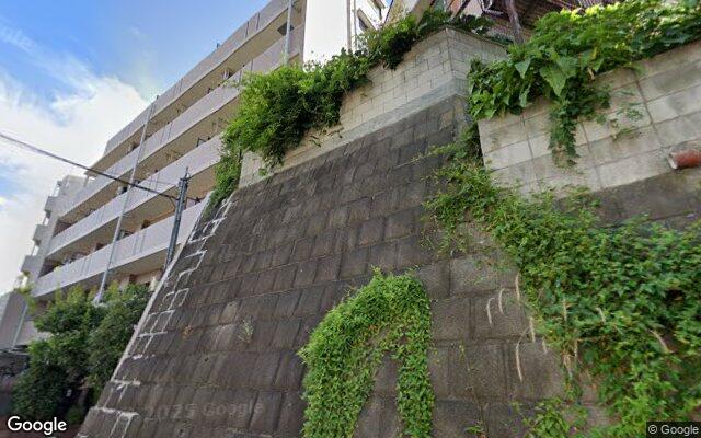 ライオンズガーデン松戸の外観（Googleストリートビュー）