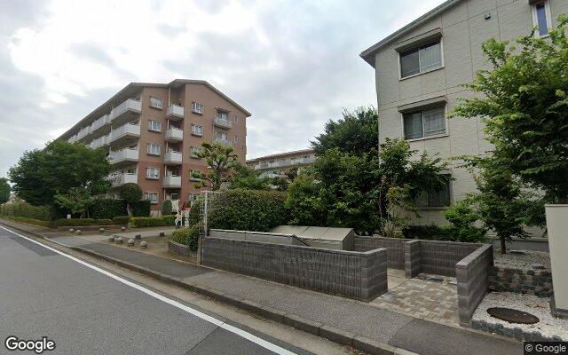桜苑西の原10号棟の外観（Googleストリートビュー）