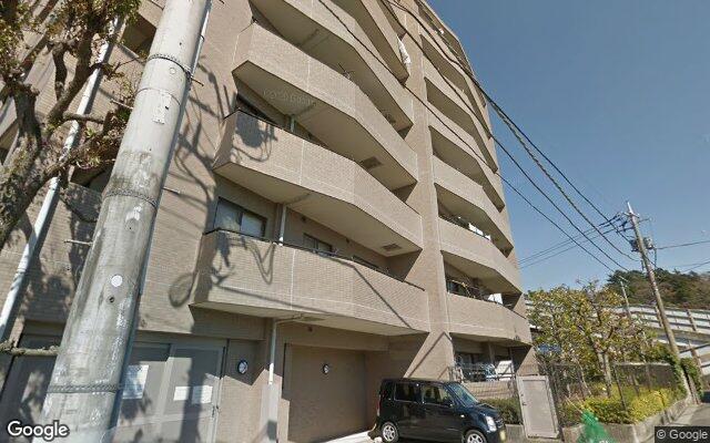 松戸パークホームズの外観（Googleストリートビュー）