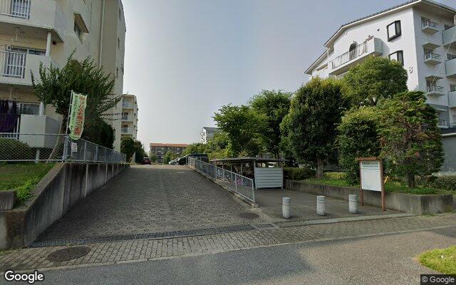 サードスクエア小倉台9号棟の外観（Googleストリートビュー）