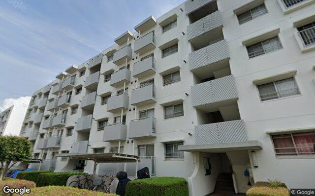 千葉ニュータウン大山口団地2-4-6号棟の外観（Googleストリートビュー）