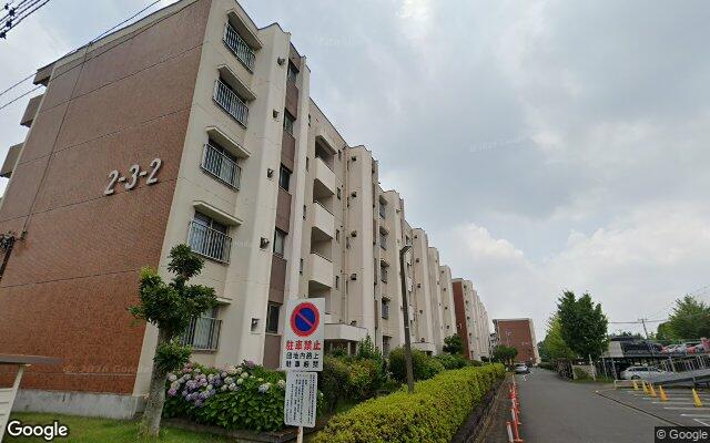 秋津団地2-3-2号棟の外観（Googleストリートビュー）