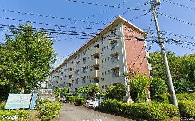 芝山団地の外観（Googleストリートビュー）