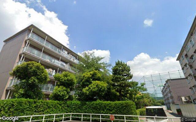 幕張サンハイツ2号棟の外観（Googleストリートビュー）