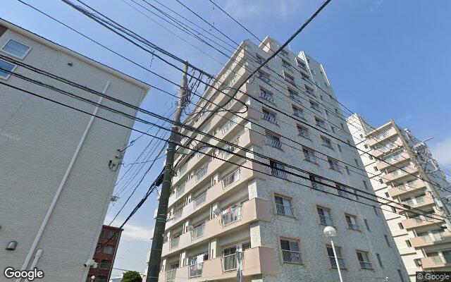 イトーピア市川マンションの外観（Googleストリートビュー）