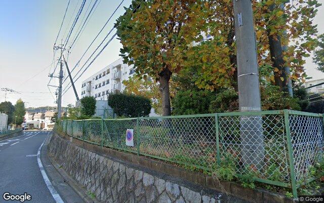 江戸川台小田急ハイツ1号棟の外観（Googleストリートビュー）
