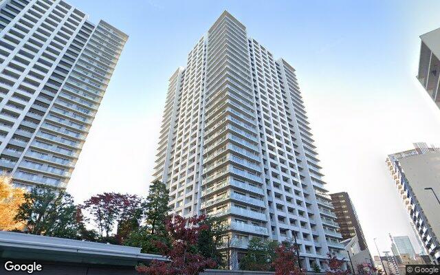 グランドミッドタワーズ大宮スカイタワーの外観（Googleストリートビュー）