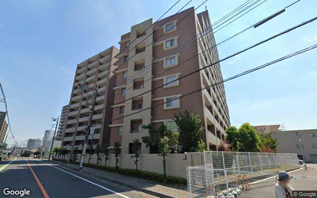フローラ武蔵浦和ファミリオンの外観（Googleストリートビュー）