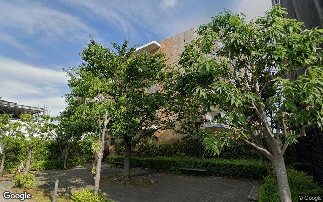 エンゼルサンプレージ吉川の外観（Googleストリートビュー）