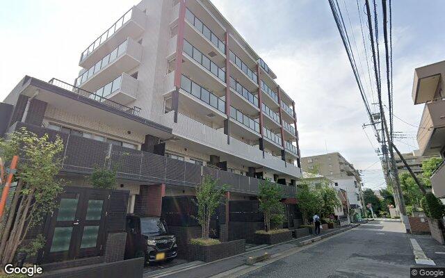 ライオンズグローベル新越谷ゼネシスの外観（Googleストリートビュー）