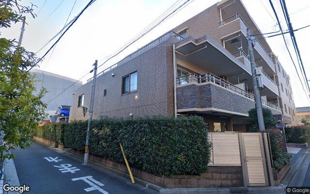 ライフピア与野新中里の外観（Googleストリートビュー）