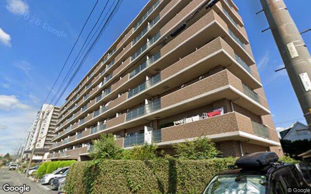 シュロス川口元郷リバーテラスの外観（Googleストリートビュー）
