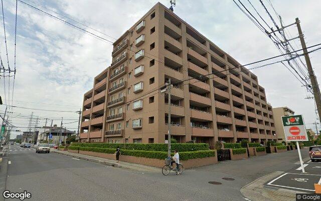 ライフピア新越谷3ソレイユコートの外観（Googleストリートビュー）