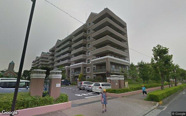 ウッドパーク吉川きよみ野B棟の外観（Googleストリートビュー）
