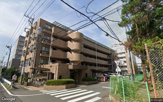 エフローレ新越谷公園通りの外観（Googleストリートビュー）
