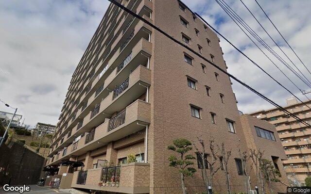 コスモ朝霞台の外観（Googleストリートビュー）