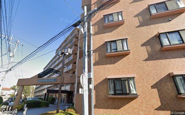 ライオンズガーデン若葉の外観（Googleストリートビュー）