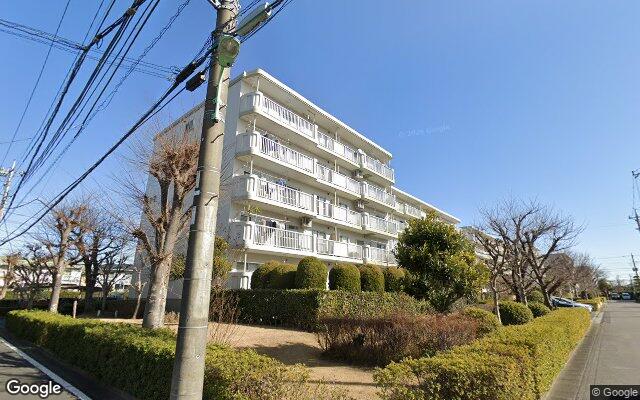 三郷早稲田団地6-3-2号棟の外観（Googleストリートビュー）