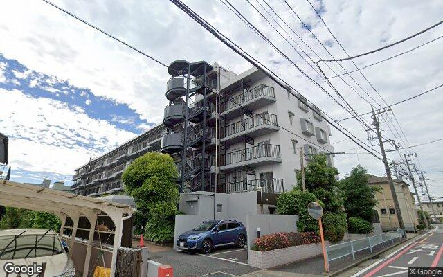 シャルマンコーポ朝霞台の外観（Googleストリートビュー）