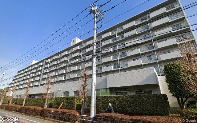 西武小手指ハイツM棟の外観（Googleストリートビュー）