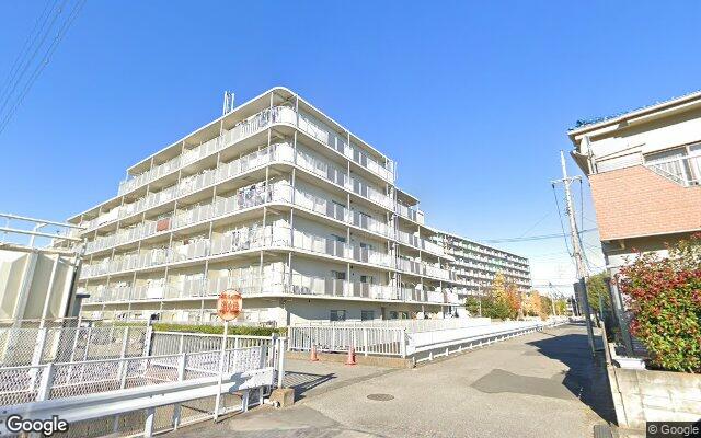 川口グリーンライフの外観（Googleストリートビュー）