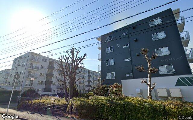 東急ドエル桶川ビレジ3号棟の外観（Googleストリートビュー）