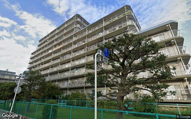 シャルム北越谷B棟の外観（Googleストリートビュー）