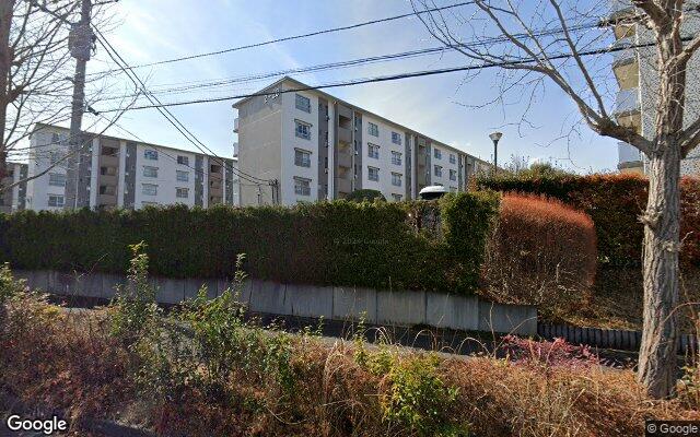 狭山台団地2街区20号棟の外観（Googleストリートビュー）