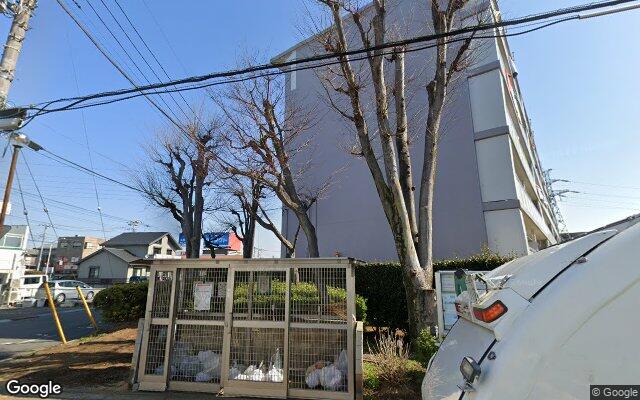 西武狭山グリーンヒル1号棟の外観（Googleストリートビュー）