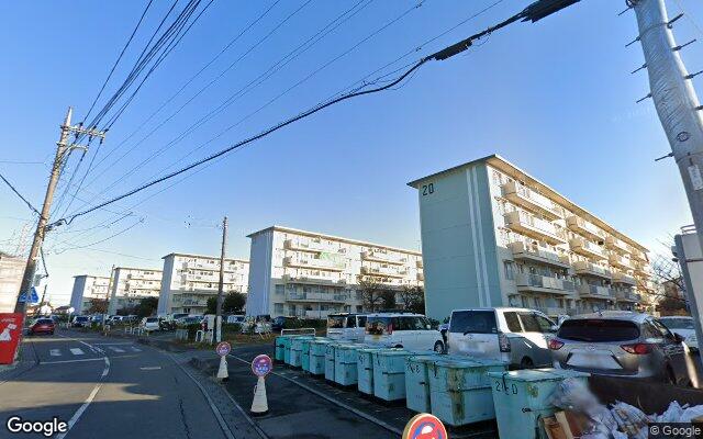 加茂川団地の外観（Googleストリートビュー）