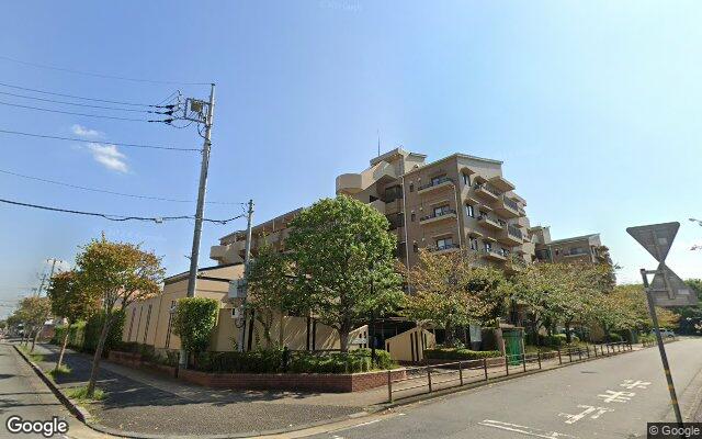 シャレール牛久1号館の外観（Googleストリートビュー）