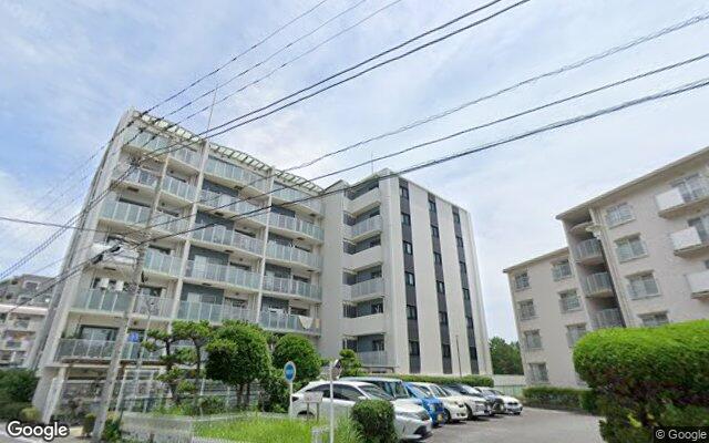 リストレジデンス茅ヶ崎海岸の外観（Googleストリートビュー）