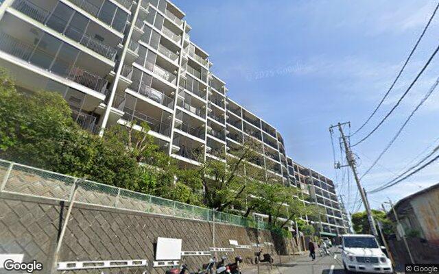 サンクタス湯河原ラヴューの外観（Googleストリートビュー）