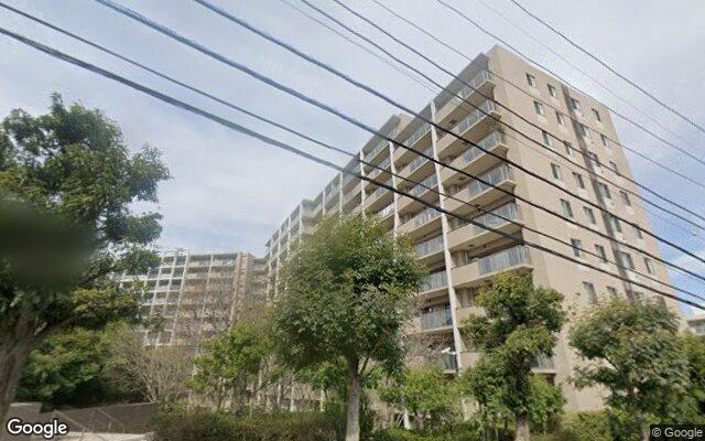 ドレッセ青葉台の外観（Googleストリートビュー）