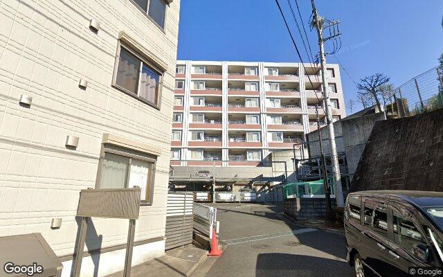 アーバンビュー上麻生ヒルズの外観（Googleストリートビュー）