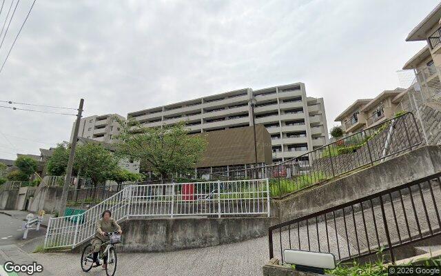 イニシアフォレスト港南上永谷の外観（Googleストリートビュー）