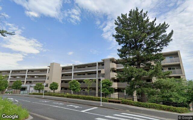 ヴェルデマーレコスモ横濱汐見台A棟の外観（Googleストリートビュー）