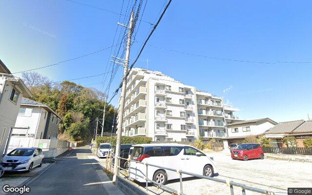サングレイス愛甲石田の外観（Googleストリートビュー）
