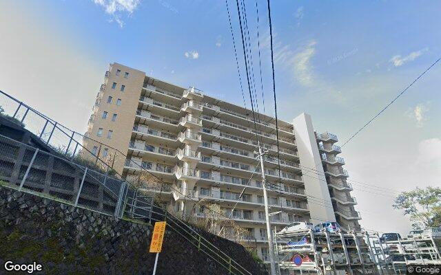 ローレルコート座間谷戸山公園の外観（Googleストリートビュー）