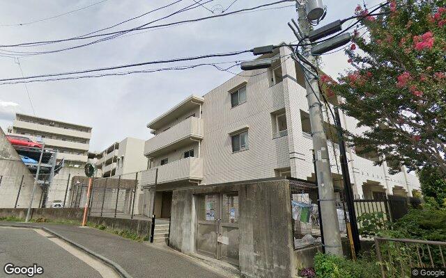 アデニウム菊名の外観（Googleストリートビュー）