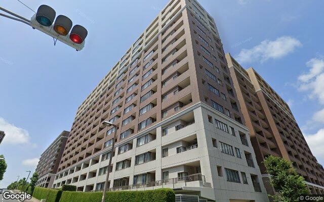 ビーコンヒル能見台センターヒルE館の外観（Googleストリートビュー）