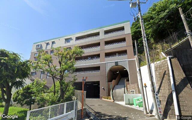 日神パレステージ杉田の外観（Googleストリートビュー）