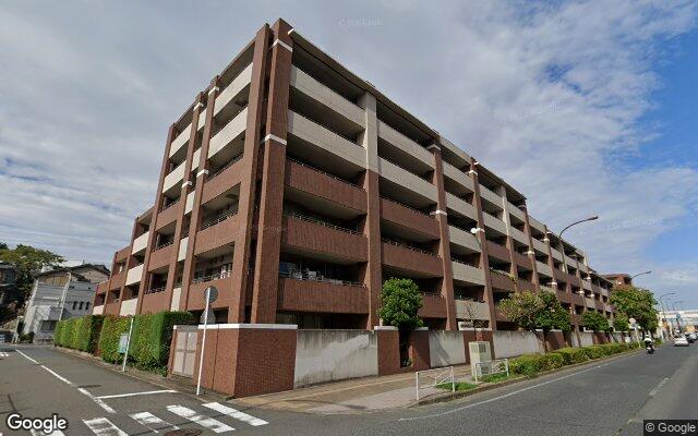 びゅうパルク横濱富家町弐番館の外観（Googleストリートビュー）