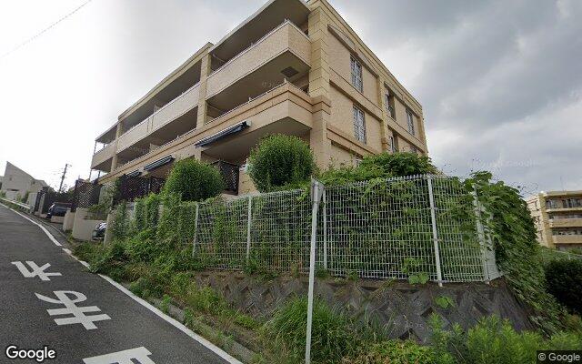 レイディアント上大岡センターガーデンの外観（Googleストリートビュー）