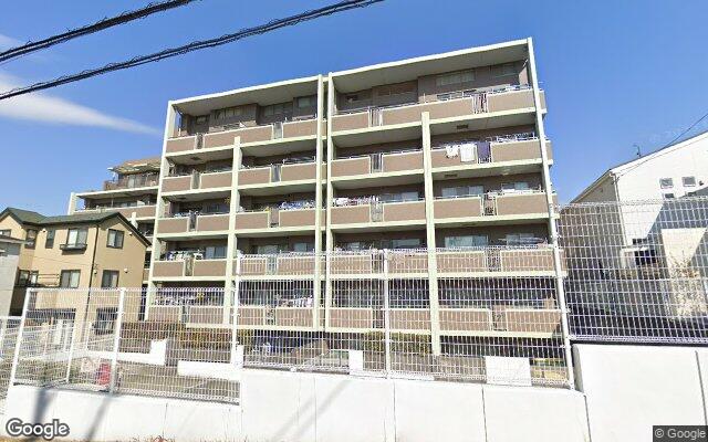 グローリオ長津田の外観（Googleストリートビュー）