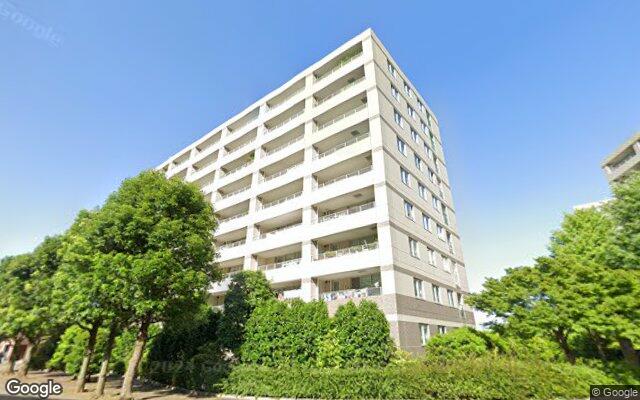 ウォルトンズコート長津田D棟の外観（Googleストリートビュー）